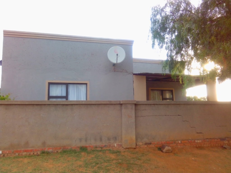 6 Bedroom Property for Sale in Mangaung Free State